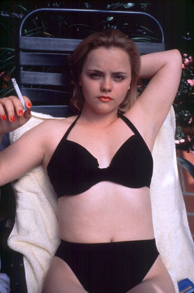 Christina Ricci as Dedee Truitt