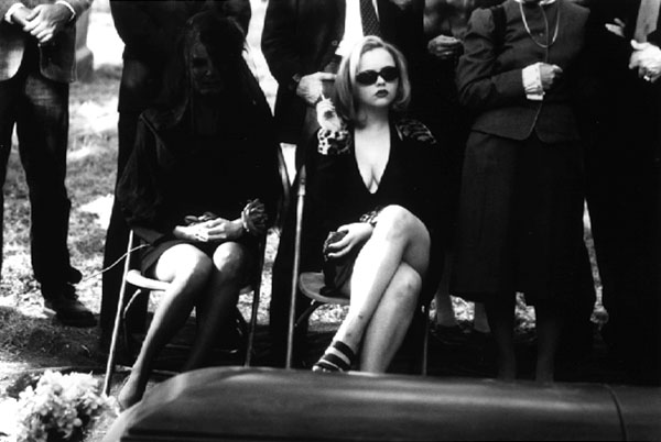 Christina Ricci as Dedee Truitt